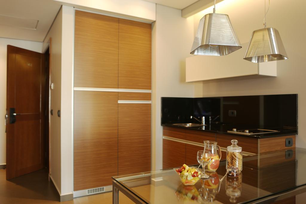 Parktower Suites Beirut Eksteriør bilde